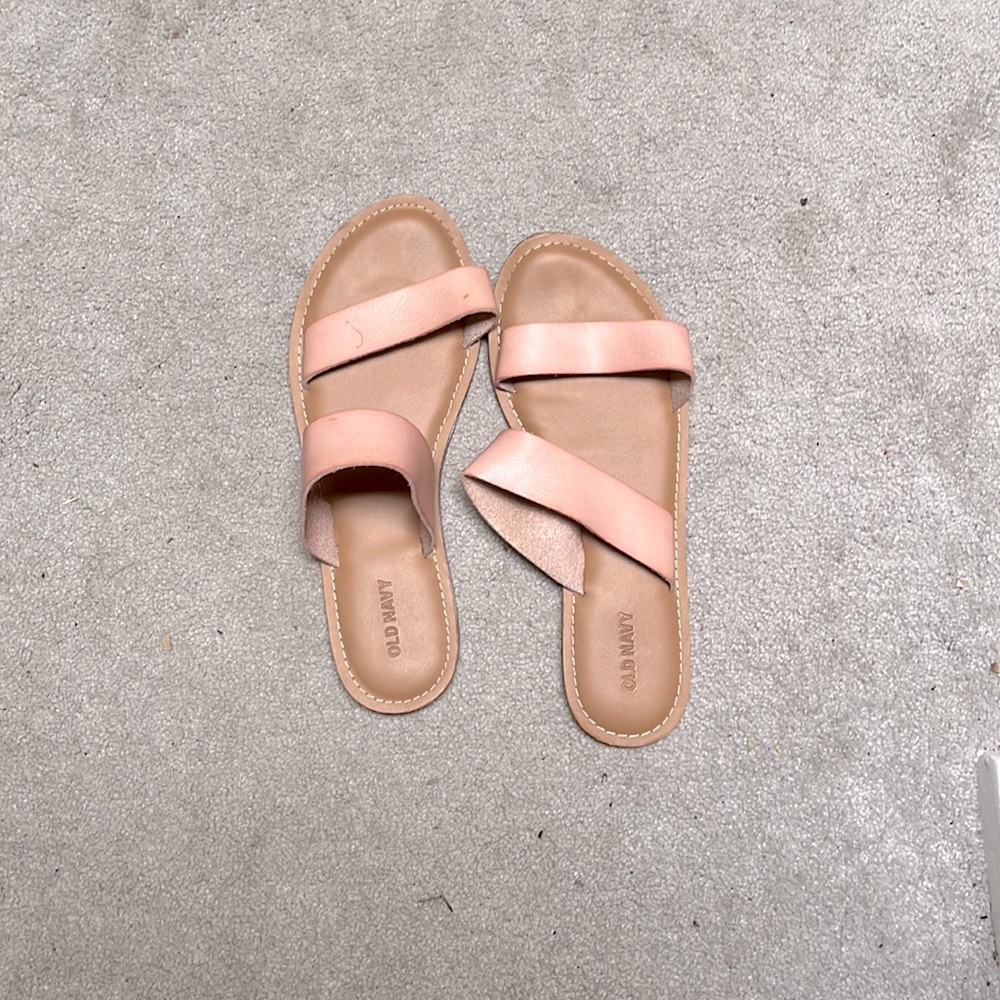 Old Navy pink/nude strap sandals size 8